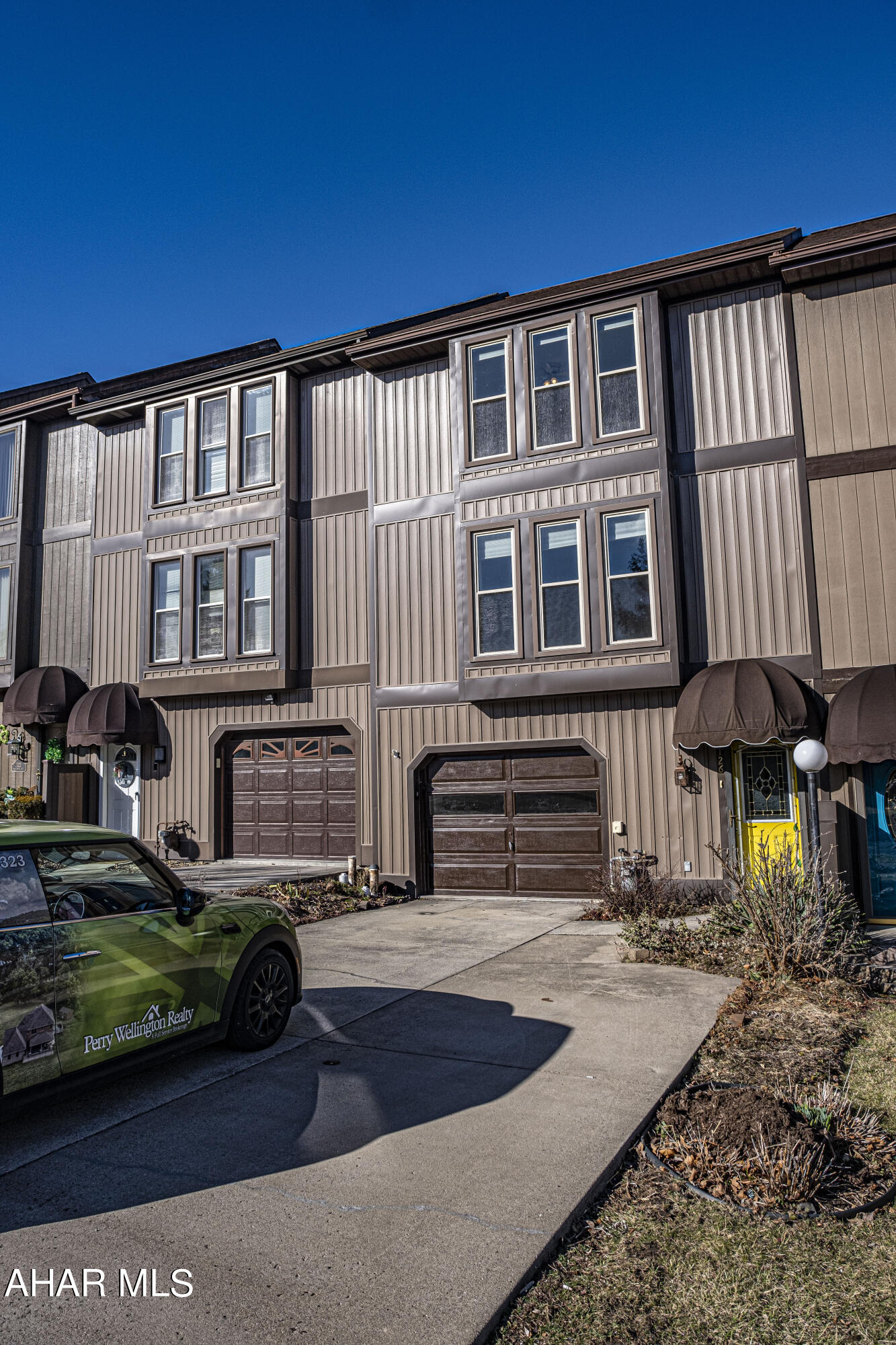 Penn Terrace - Residential