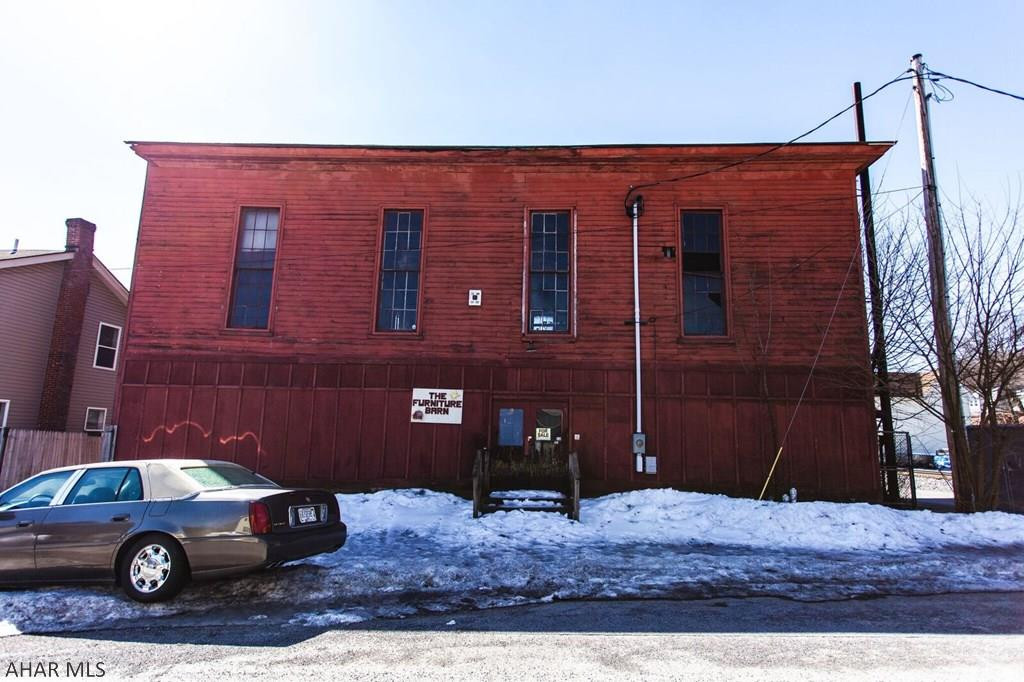 Unknown - Commercial Sale