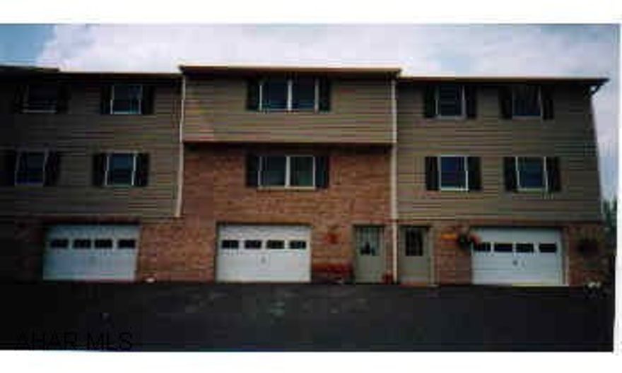 Seller relocating -says SELL!! Georgeous Townhome has level rear entrance w/deck. Spacious floor plan & more. Now Reduced to $89,900!! Call Fran for a private showing. 695-5423 or 946-1215 (ext) 305   LAgt&SAgt: Piper, Frances J. Seller relocating -says SELL!! Georgeous Townhome has level rear entrance w/deck. Spacious floor plan & more. Now Reduced to $89,900!! Call Fran for a private showing. 695-5423 or 946-1215 (ext) 305  Electric system - 100 amp     LAgt&SAgt: Piper, Frances J.