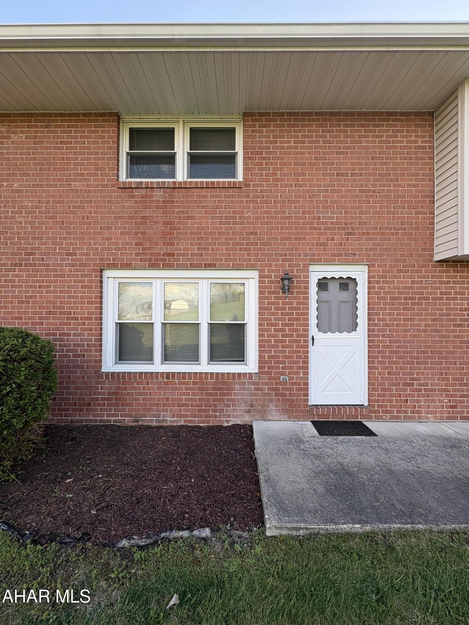 Maple Hollow - Residential