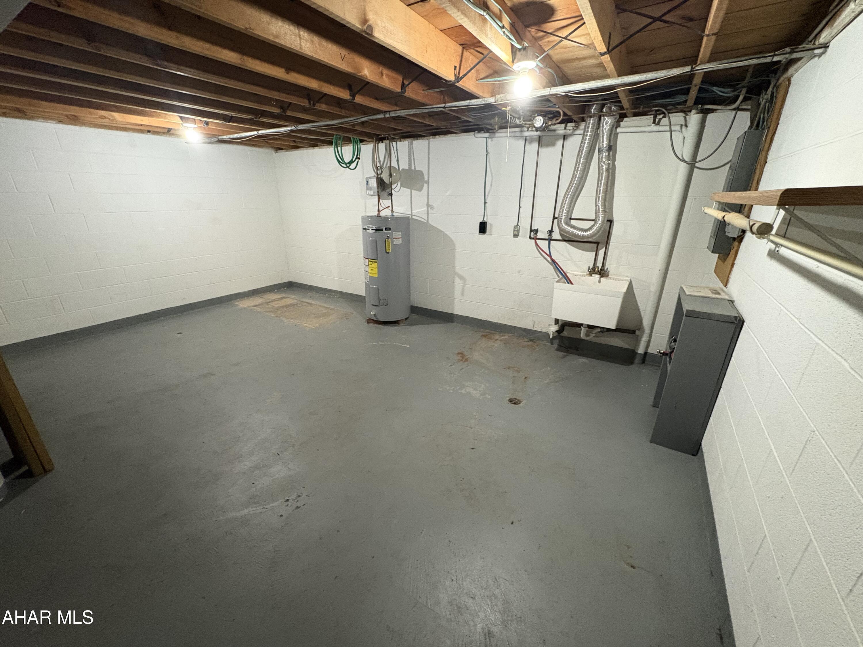 Maple Hollow - Residential