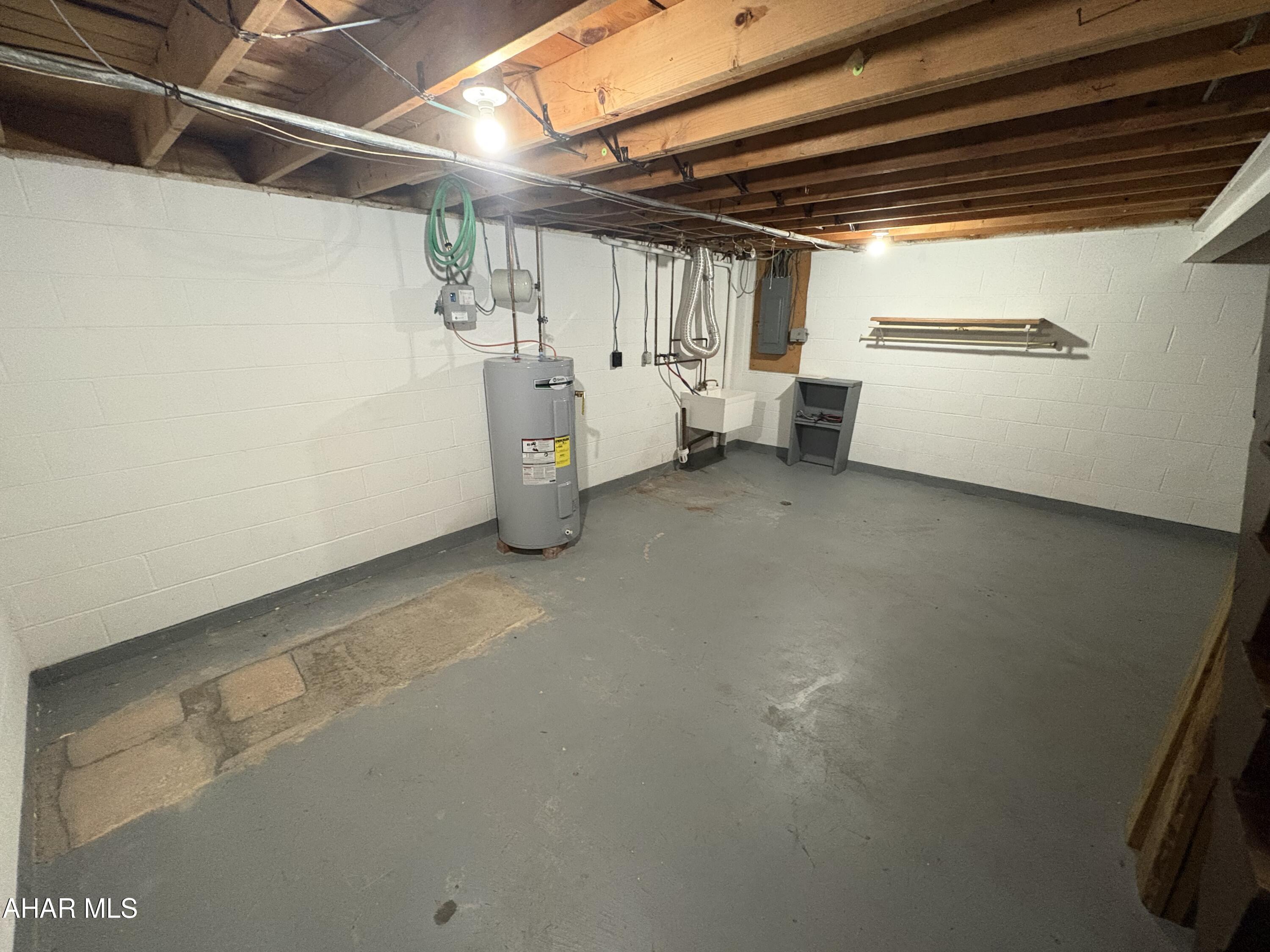 Maple Hollow - Residential