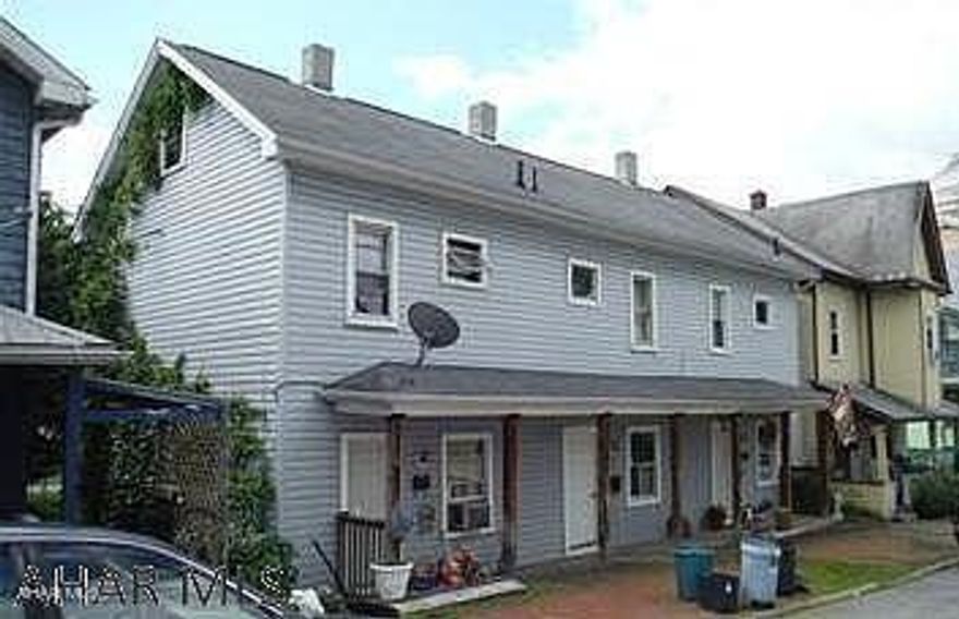 3 units! Each unit brings in $750.00 per month. Unit 2 is currently vacant and will be refurbished. Tenant pays all utilities.