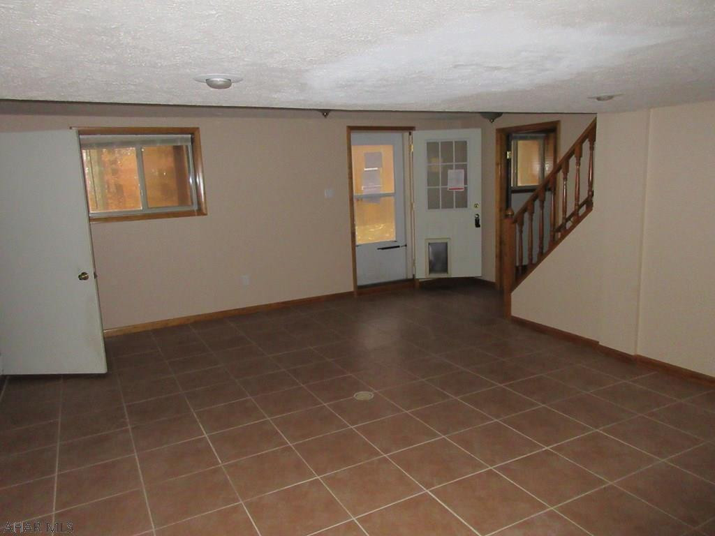 Glendale Yearound - Residential