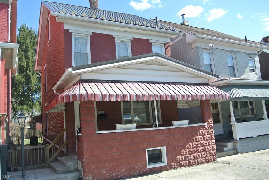 Why would you rent when you can buy ?    Check out this 2 to 3 bedroom solid him.  Home was kept up and taken care locally, as it has been in the family for years.   For what you would pay in rent, you payments should be much less to buy!!!   This home has spacious rooms, and eat in Kitchen and all your appliances stay.....JUST MOVE RIGHT IN!!    You even have a fenced yard, off street parking, a cover rear patio, and a covered side and front porch to sit and chill out.    Call for an appt and lets see what we can do to help you with some closing costs!!