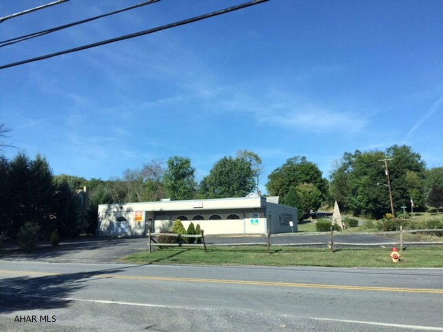 Perfect for professional office 3200 sq. ft. building. Zoned neighborhood business. 2-200 amp services. Plenty of parking. Corner lot across from Allegro. Building for sale only. Seller is licensed real estate agent.
