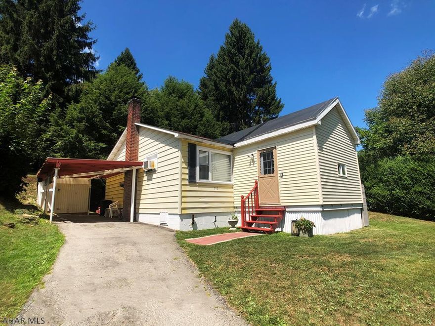 Affordable 2 bedroom ranch in Central Cambria School District in Mundys Corner.  Enjoy 1-floor living! Eat-in kitchen has new vinyl flooring. Large living room with hardwood floors, picture window, and access to sunroom. Laundry hook-ups in kitchen and basement! Basement "drylocked" in 2018. Great starter home, affordable taxes!