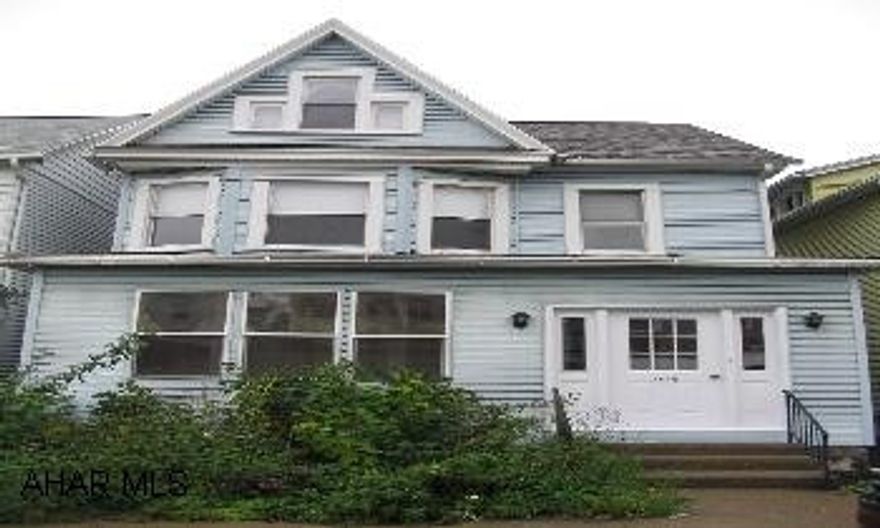 NICELY MAINTAINED. WELL INSULATED, NEWER ROOF, THERMO WINDOWS, AND VERY SPACIOUS. FIRST FLOOR LAUNDRY AND BATH. ENCLOSED FRONT AND BACK PORCHES.48 HOUR WIPE-OUT IN PLACE. NICELY MAINTAINED. WELL INSULATED, NEWER ROOF, THERMO WINDOWS, AND VERY SPACIOUS. FIRST FLOOR LAUNDRY AND BATH. ENCLOSED FRONT AND BACK PORCHES. 48 HOUR WIPE-OUT IN PLACE.