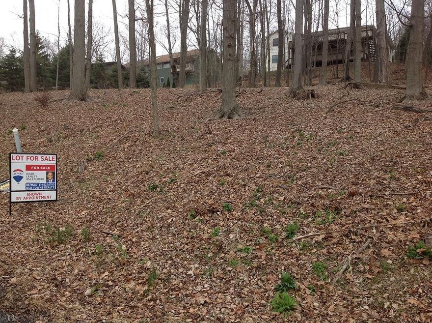 Looking for wonderful building lots with view, water, sewer & electric all can be available. Walking distance to Historical Downtown Bedford in 10 minutes.