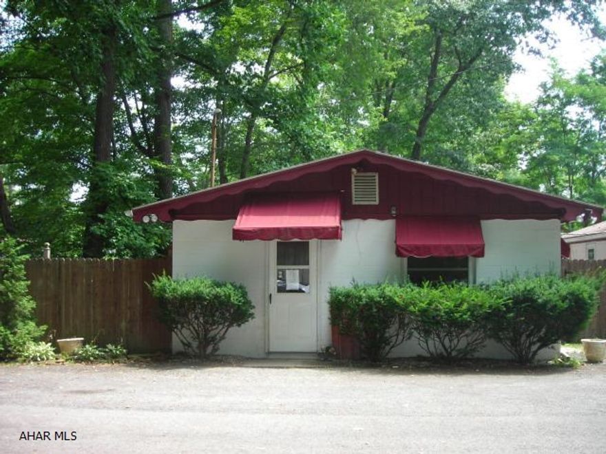 Operate your own turn/key pet business, grooming and boarding for dogs and cats. All buildings, 35 dog runs. Very nice set-up and large number of clients. Well estabished business owner/operator. Credit card machine is leased not included in sale.