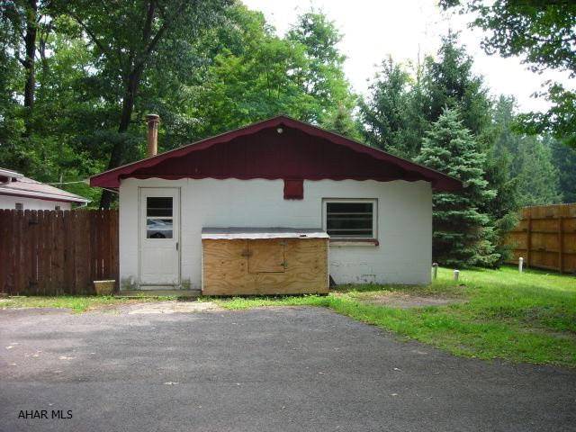 Unknown - Commercial Sale