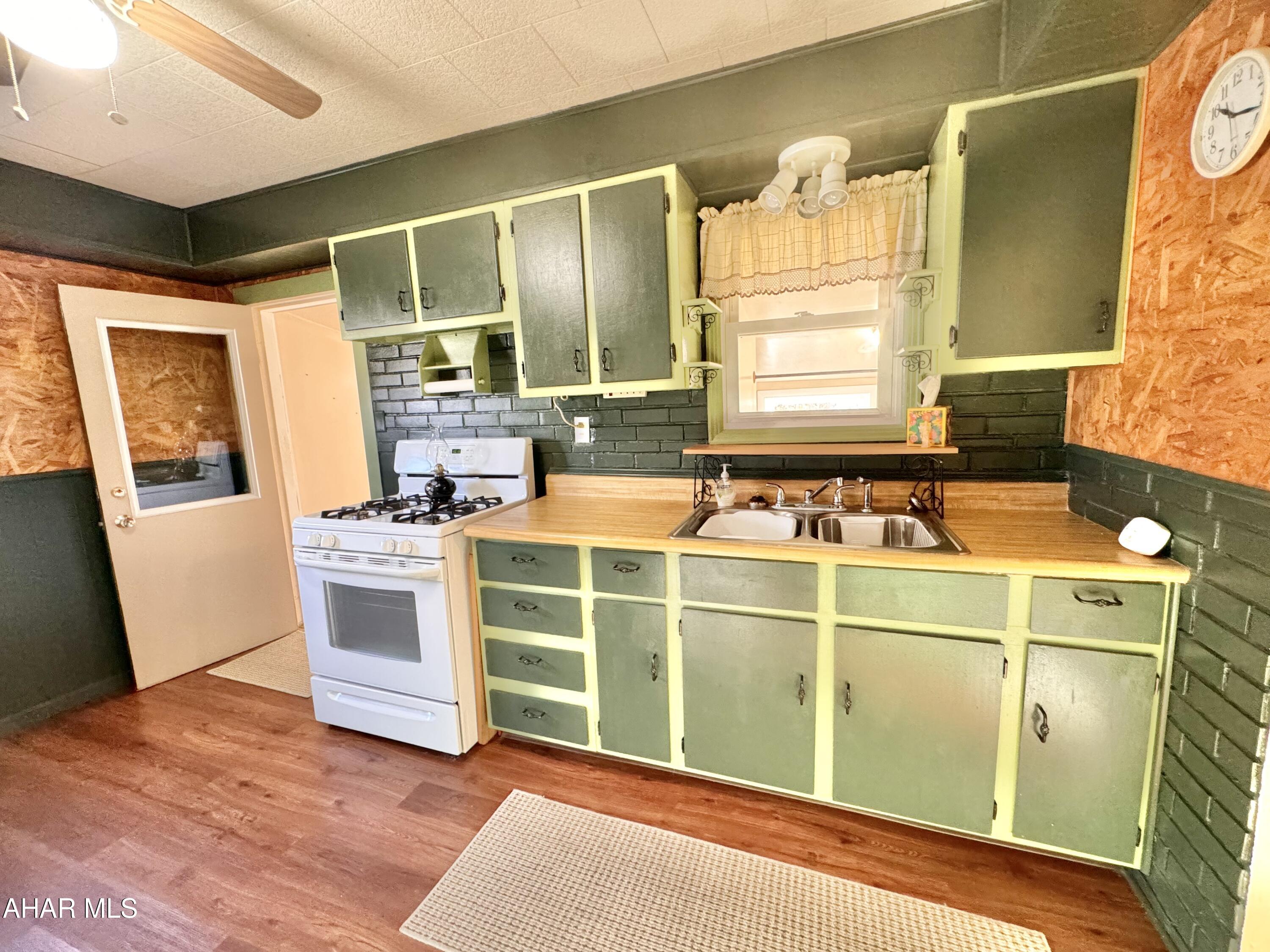 Lakemont - Residential