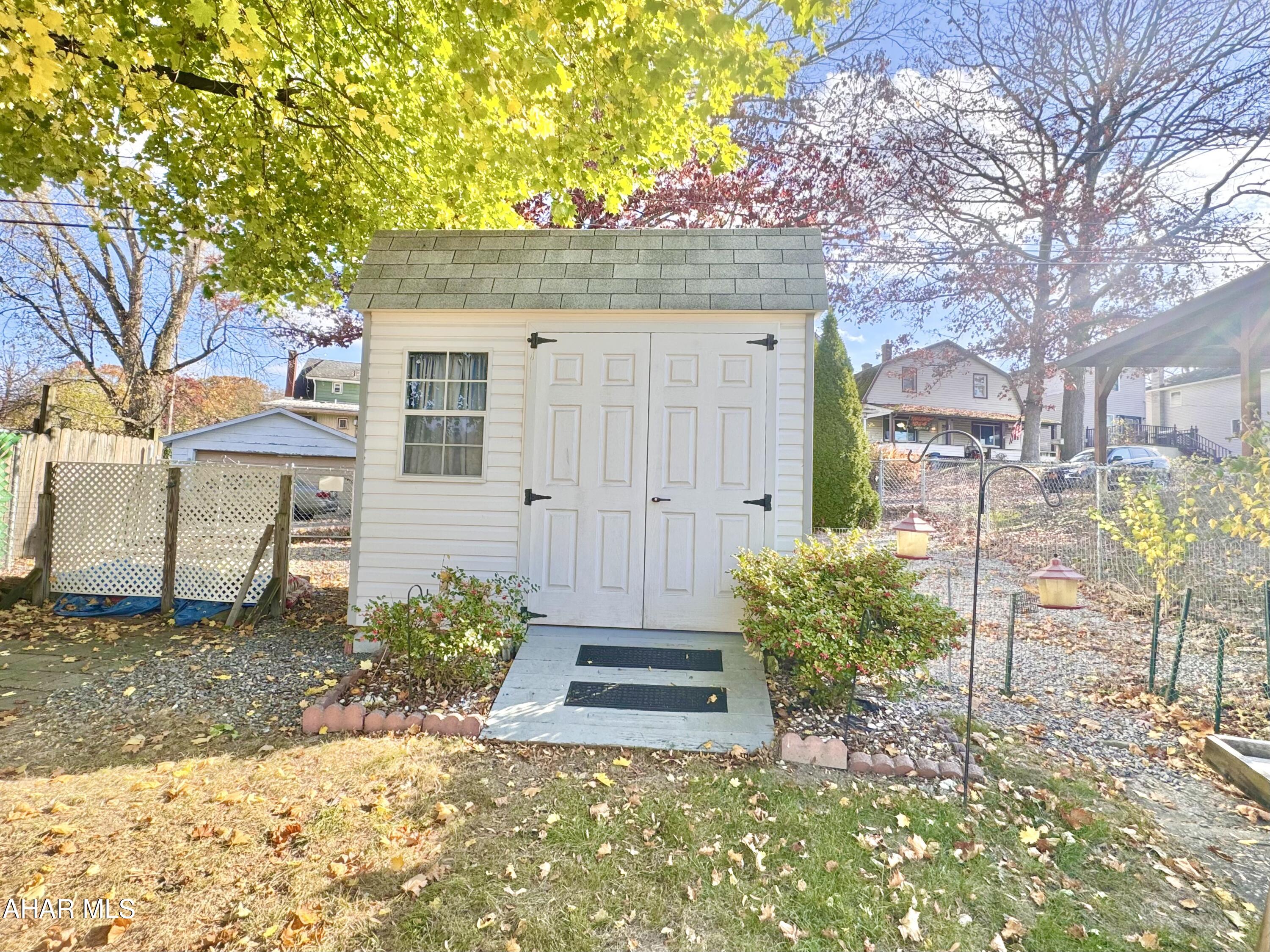 Lakemont - Residential