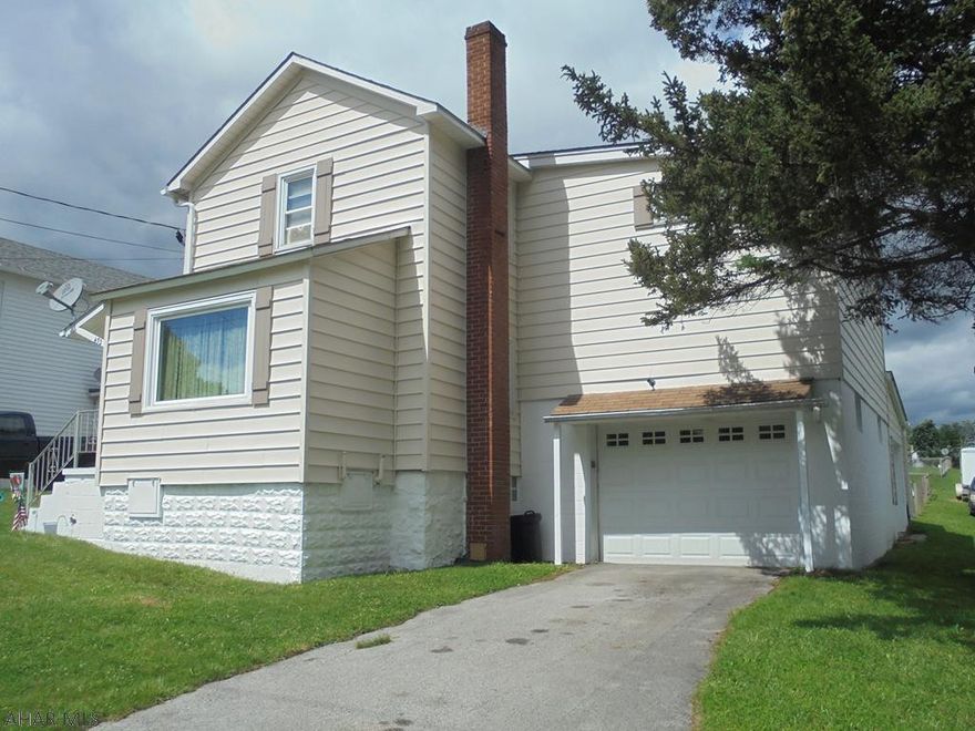 Central Cambria S.D. - Colver - 2 story 4 BR, 2 bath, alum. & vinyl sided home.  Totally remodeled.  2 Car Garage.  Corner lot. Move-in condition.   $109,900.