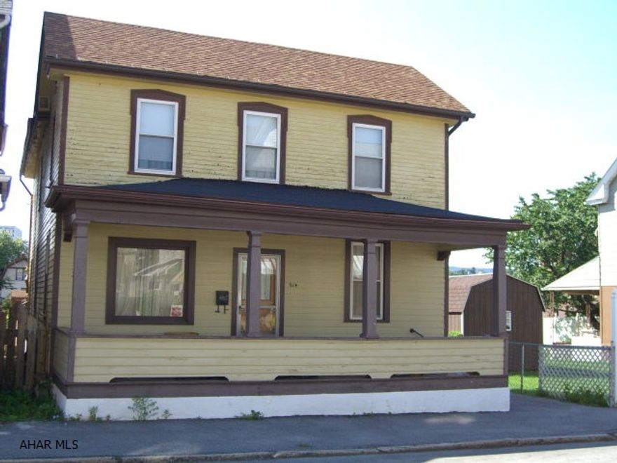 Great investor home to make into two units or keep as a single family home. Cash purchase only. Seller will make no repairs or improvements.