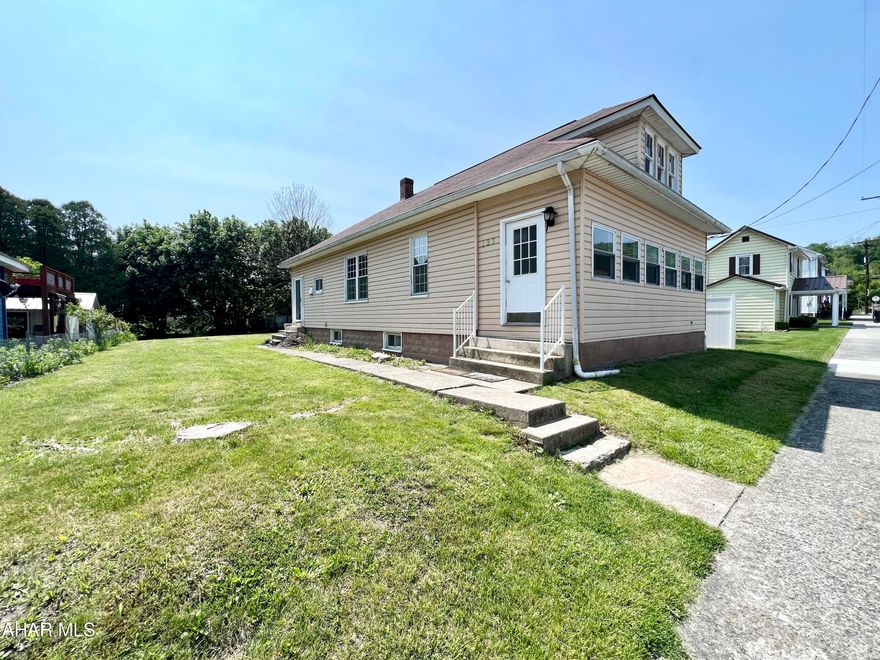 Conveniently located two bedroom, one bath home offering a large living room, eat-in kitchen, and enclosed porch. Call the listing agent today to schedule a tour!