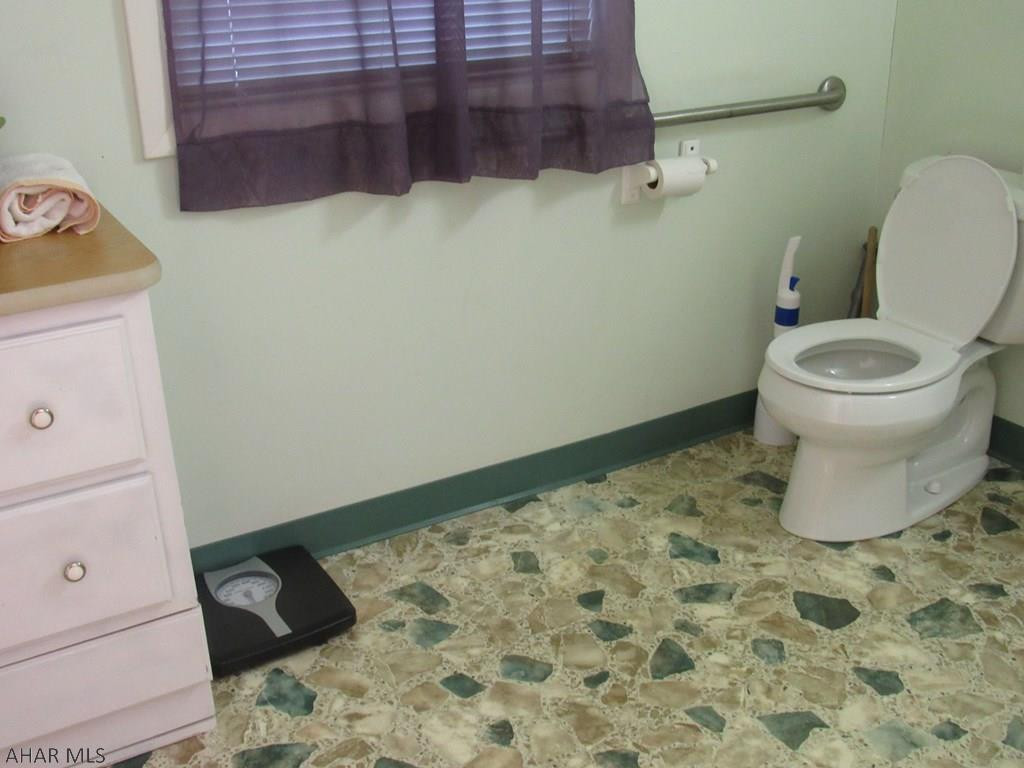 Maple Hollow - Commercial Sale