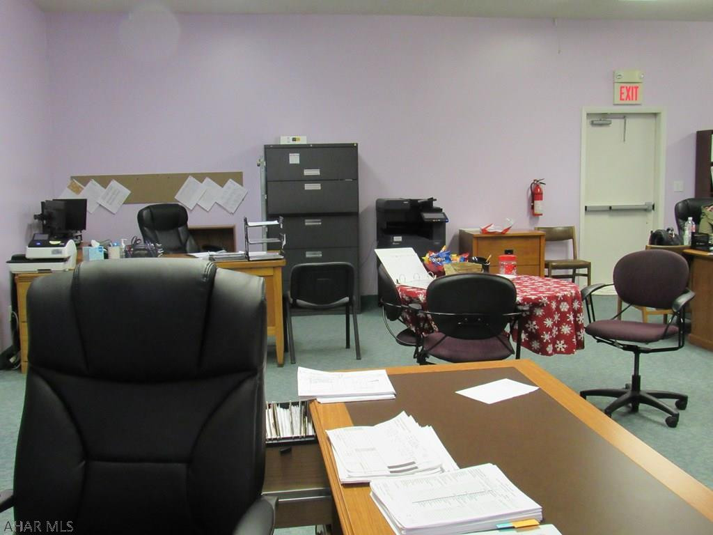 Maple Hollow - Commercial Sale