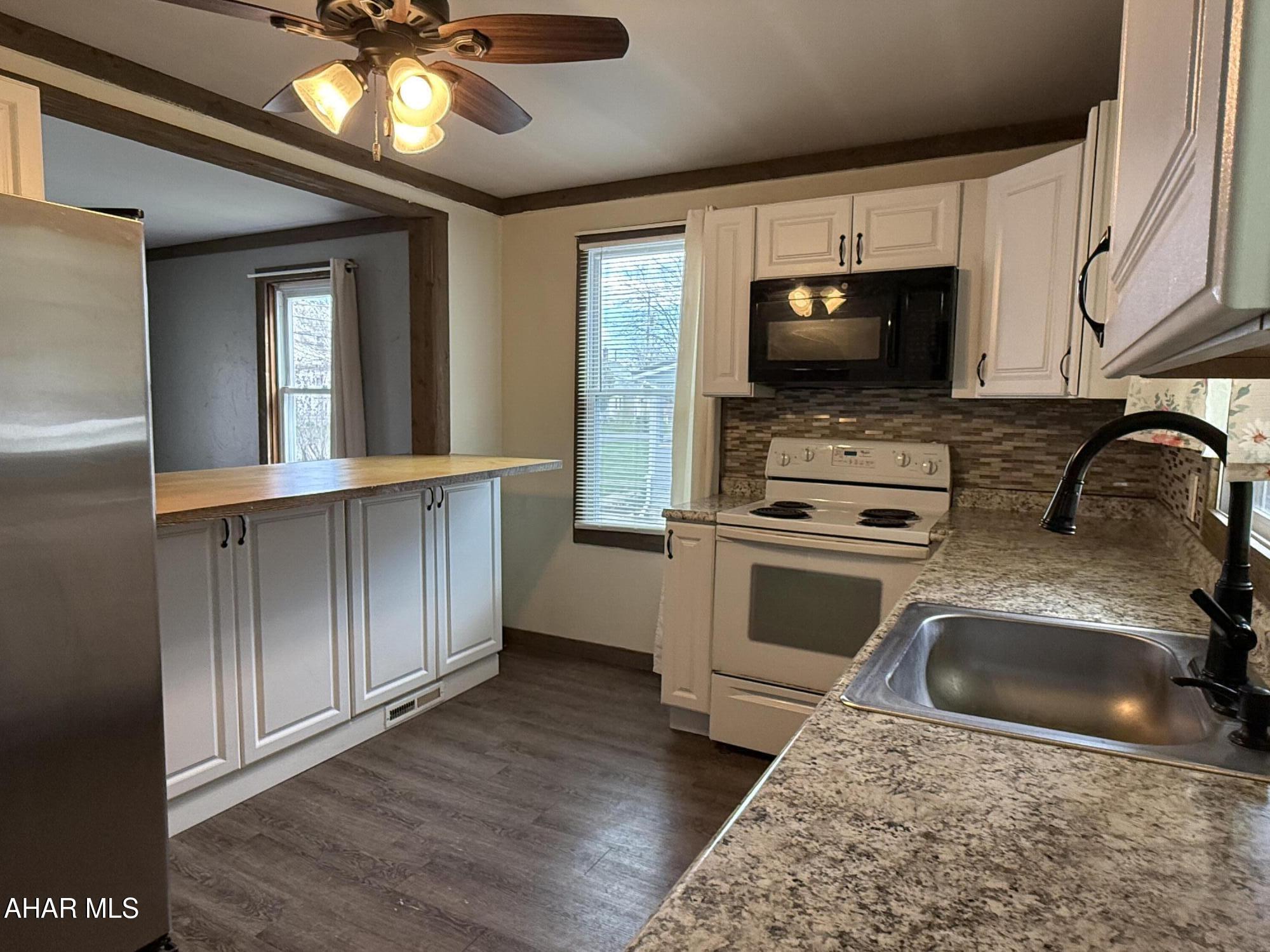 Foot of Ten - Residential