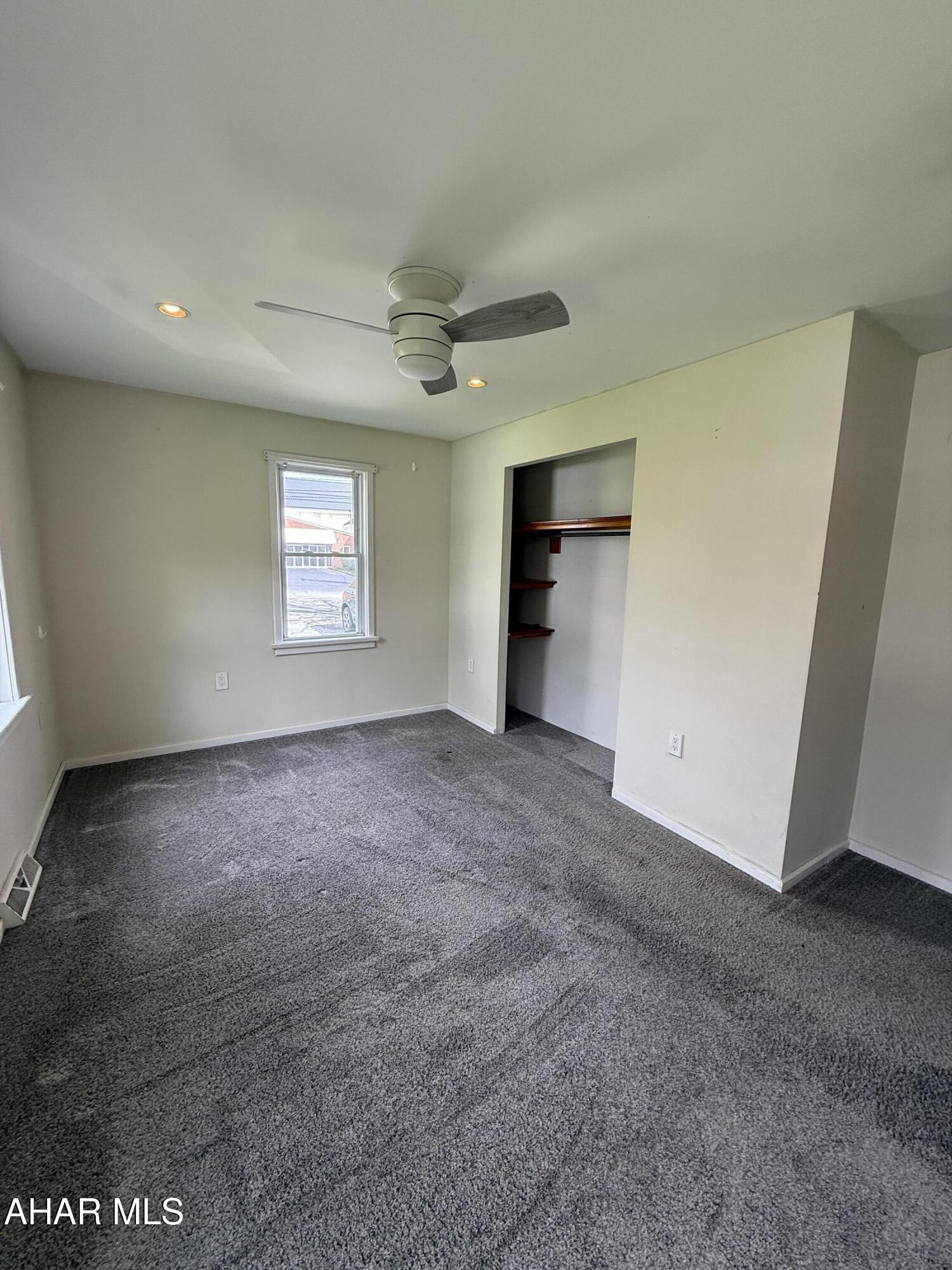 Foot of Ten - Residential