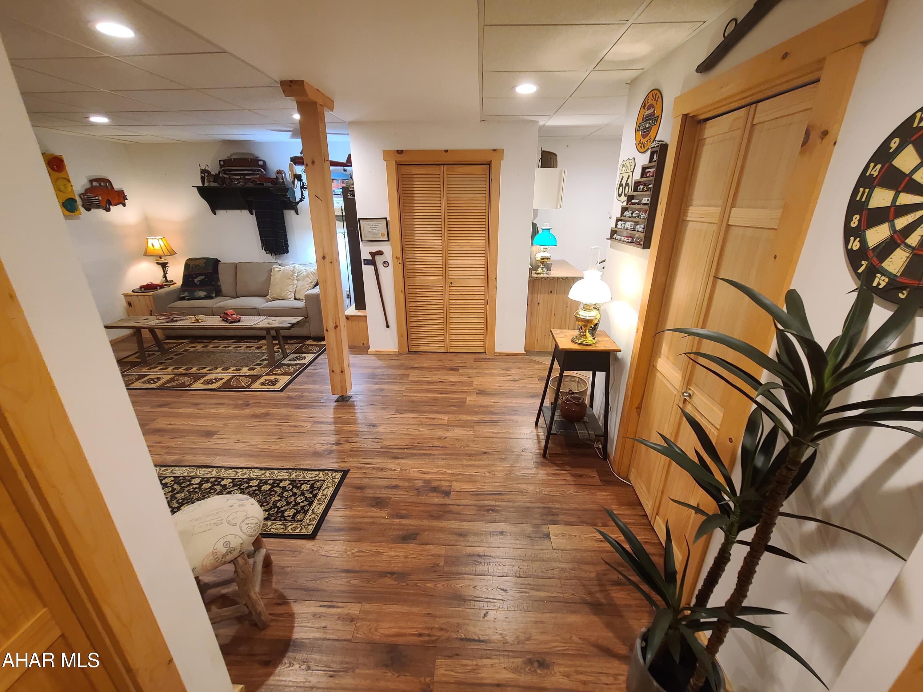 Glendale Yearound - Residential