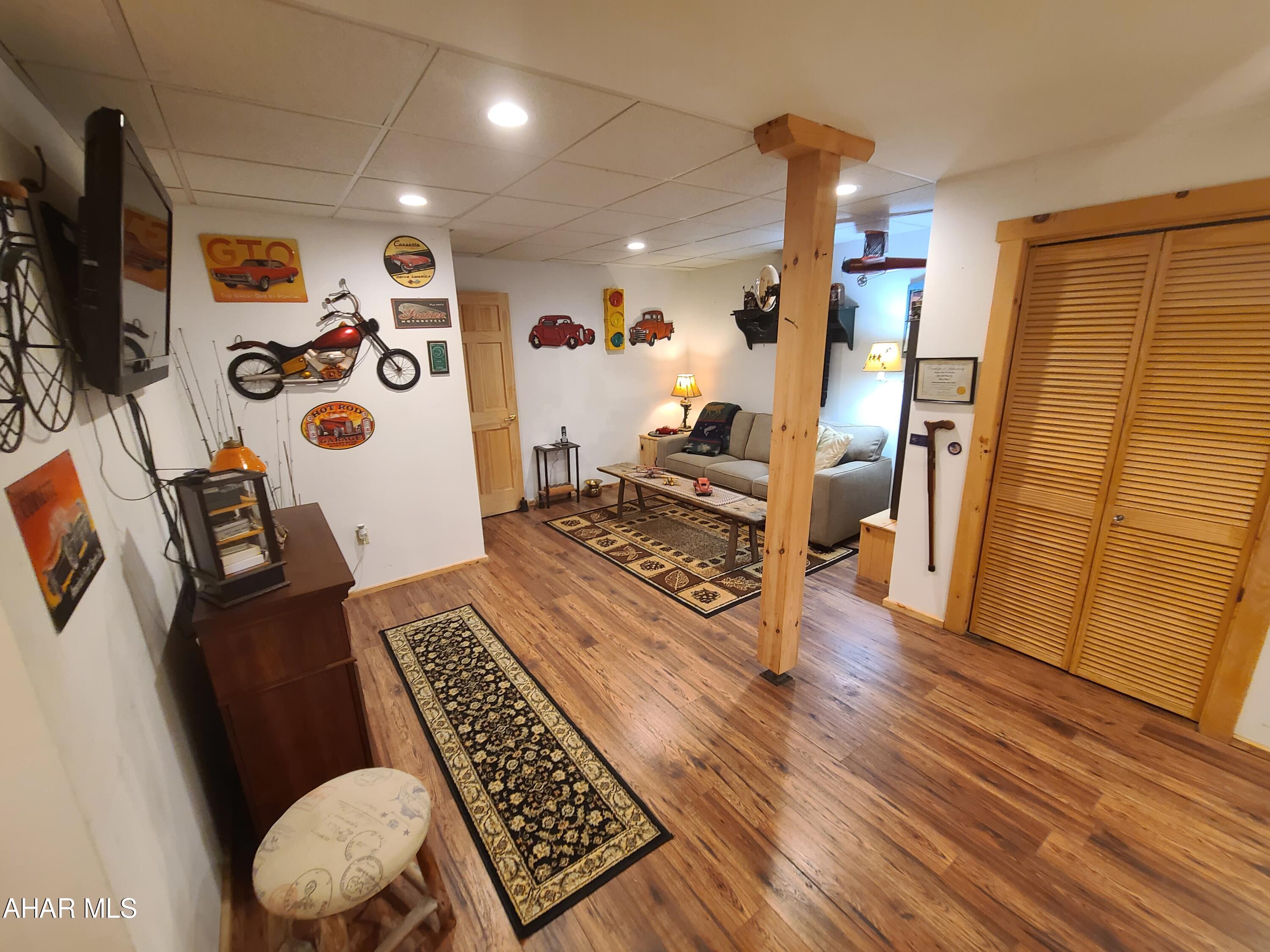 Glendale Yearound - Residential