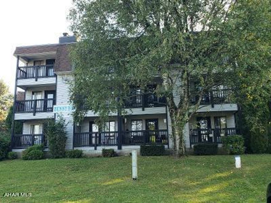 1st-floor fully furnished condo, separate private bedroom, plus hallway with built-in bunkbeds and Living Room has sleeper futon. Sleeping for 6. Nice balcony off living room overlooks outdoor pool and close indoor pool & hottub! $172.00/mo HOA dues include: hot tub, tennis court, outdoor pool, road maintenance and trash removal (Skiing & golf for a fee.) #J-597