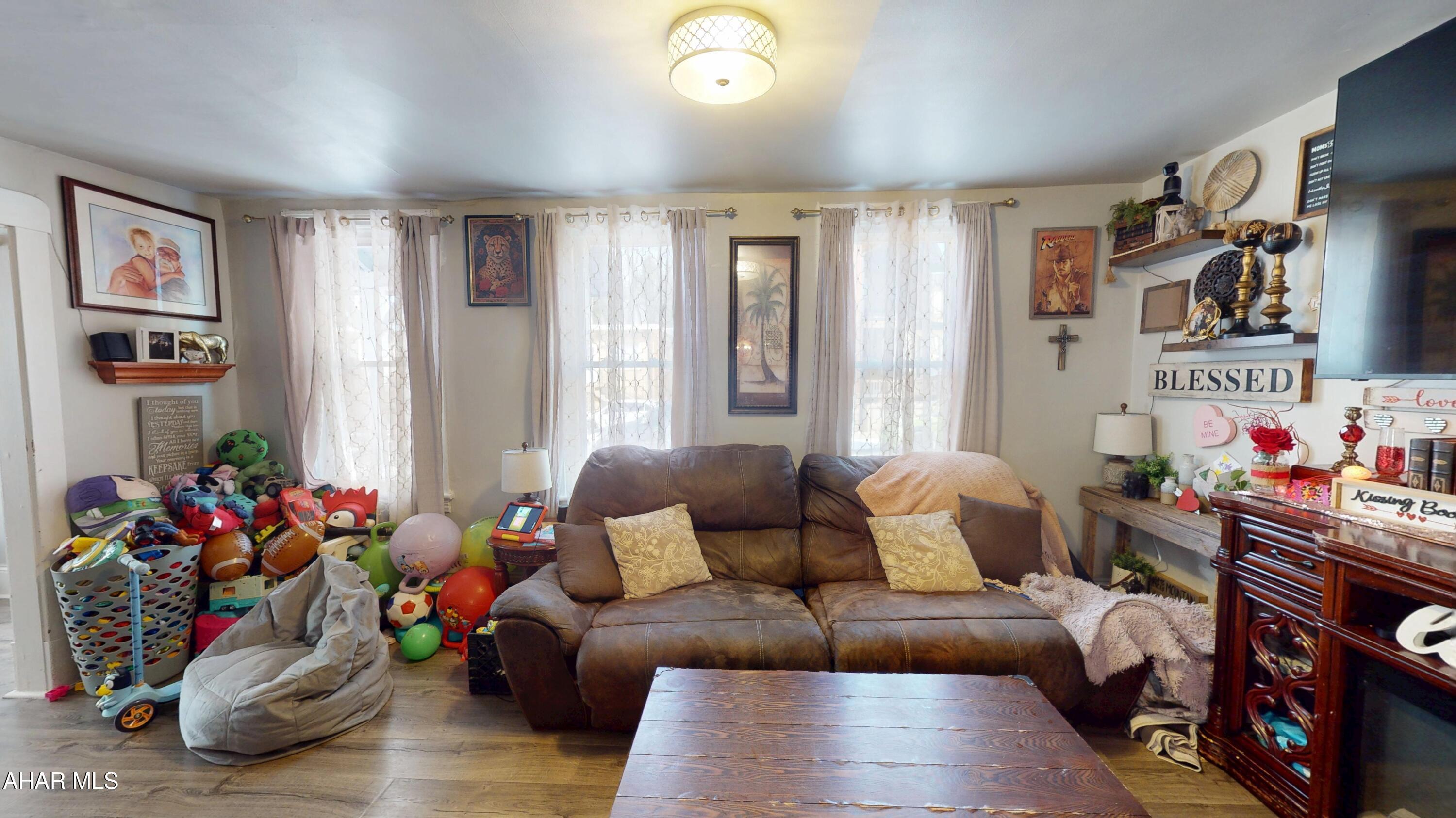 Hollidaysburg - Residential Income