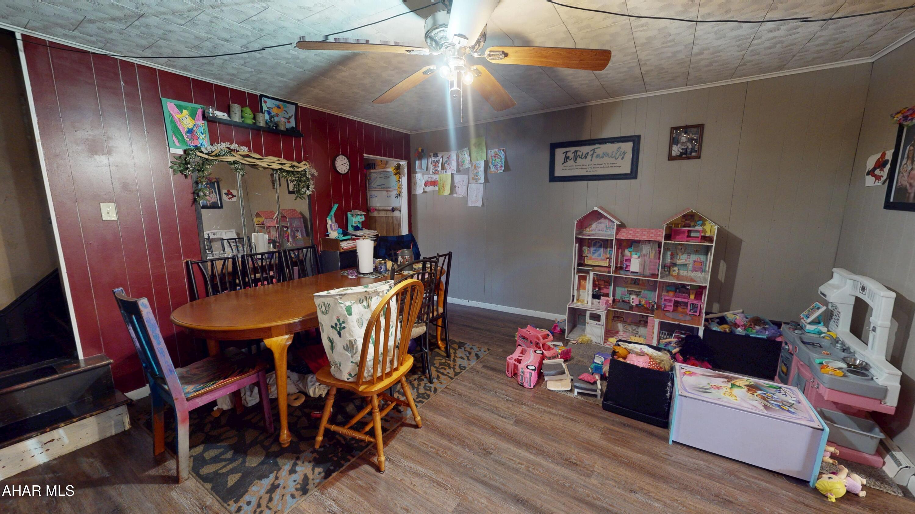 Hollidaysburg - Residential Income