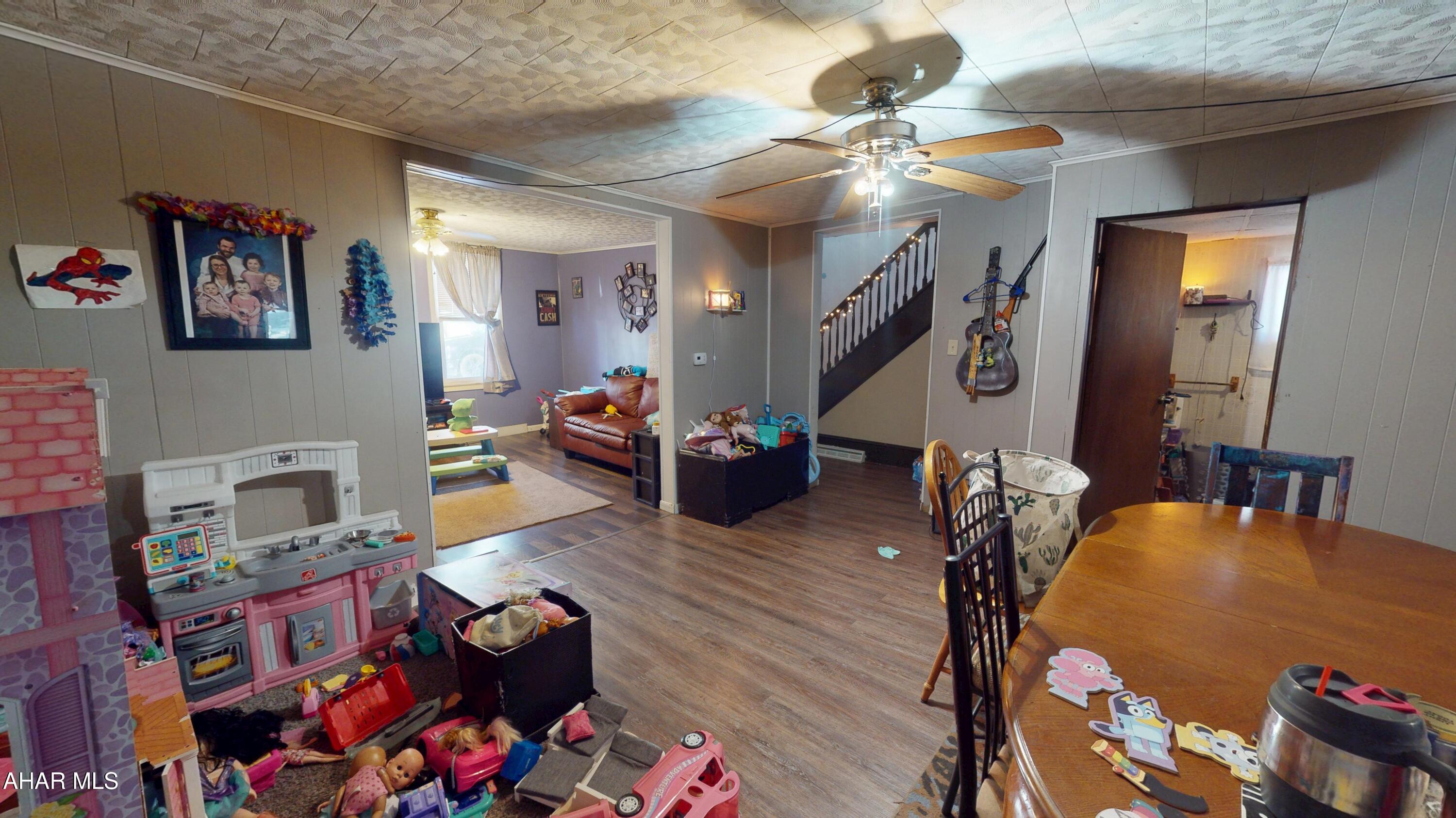 Hollidaysburg - Residential Income