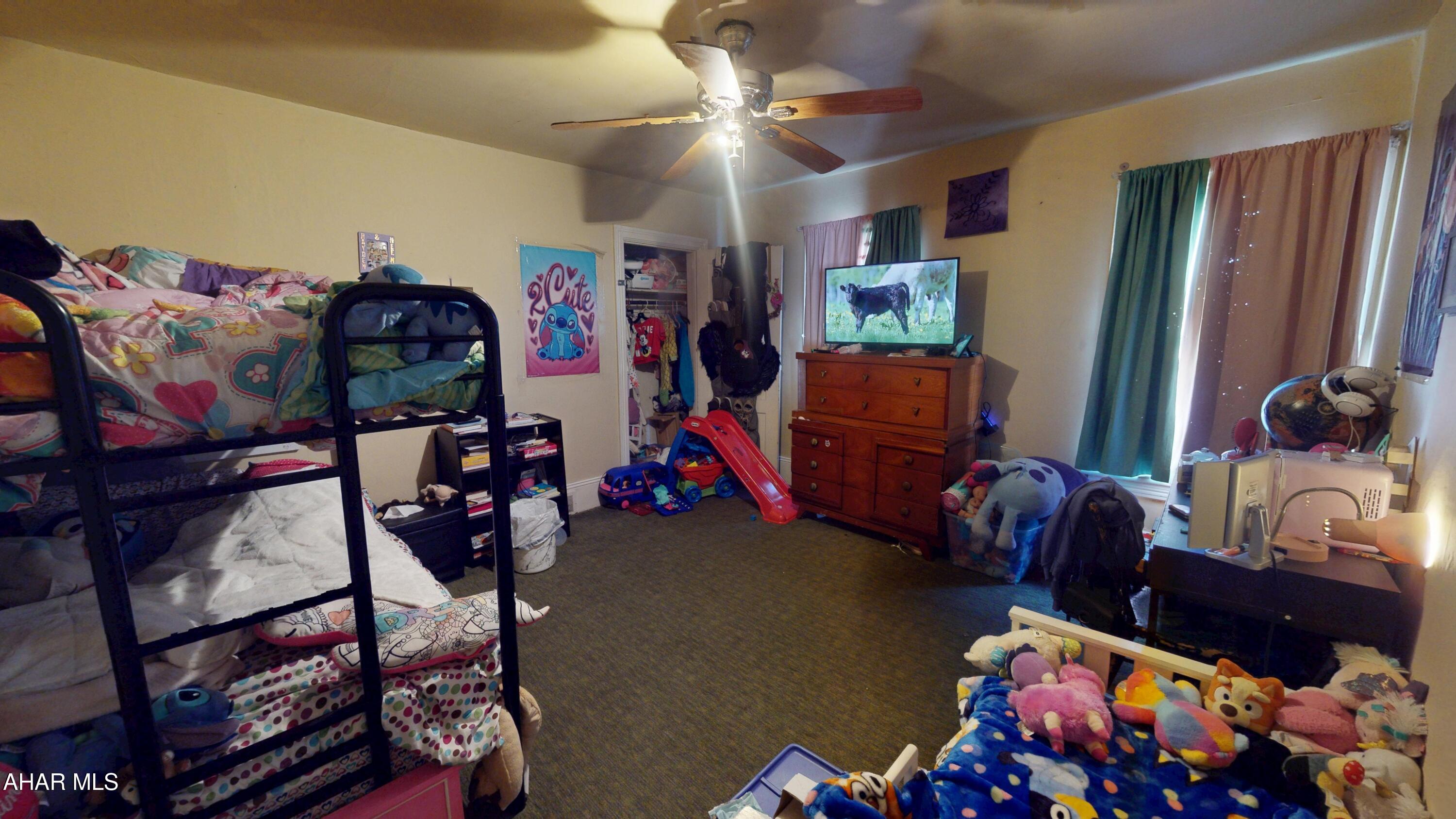 Hollidaysburg - Residential Income