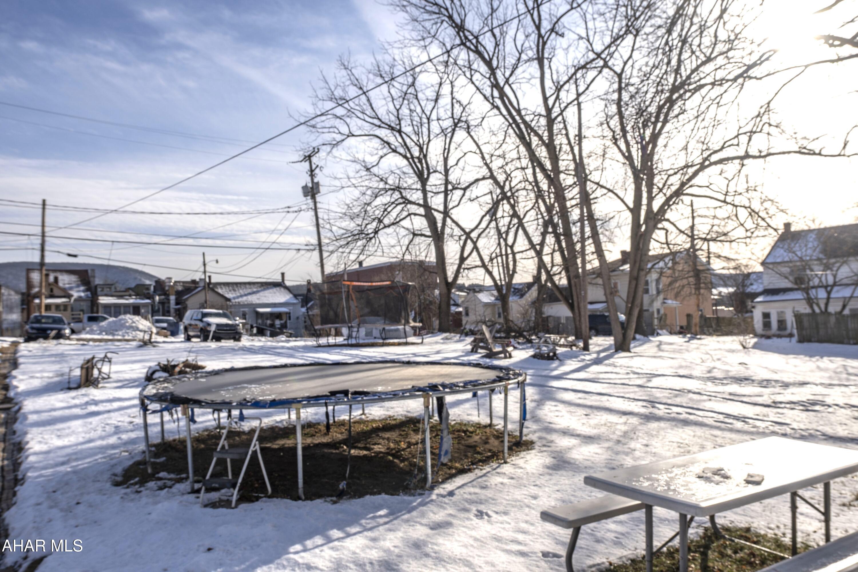 Hollidaysburg - Residential Income