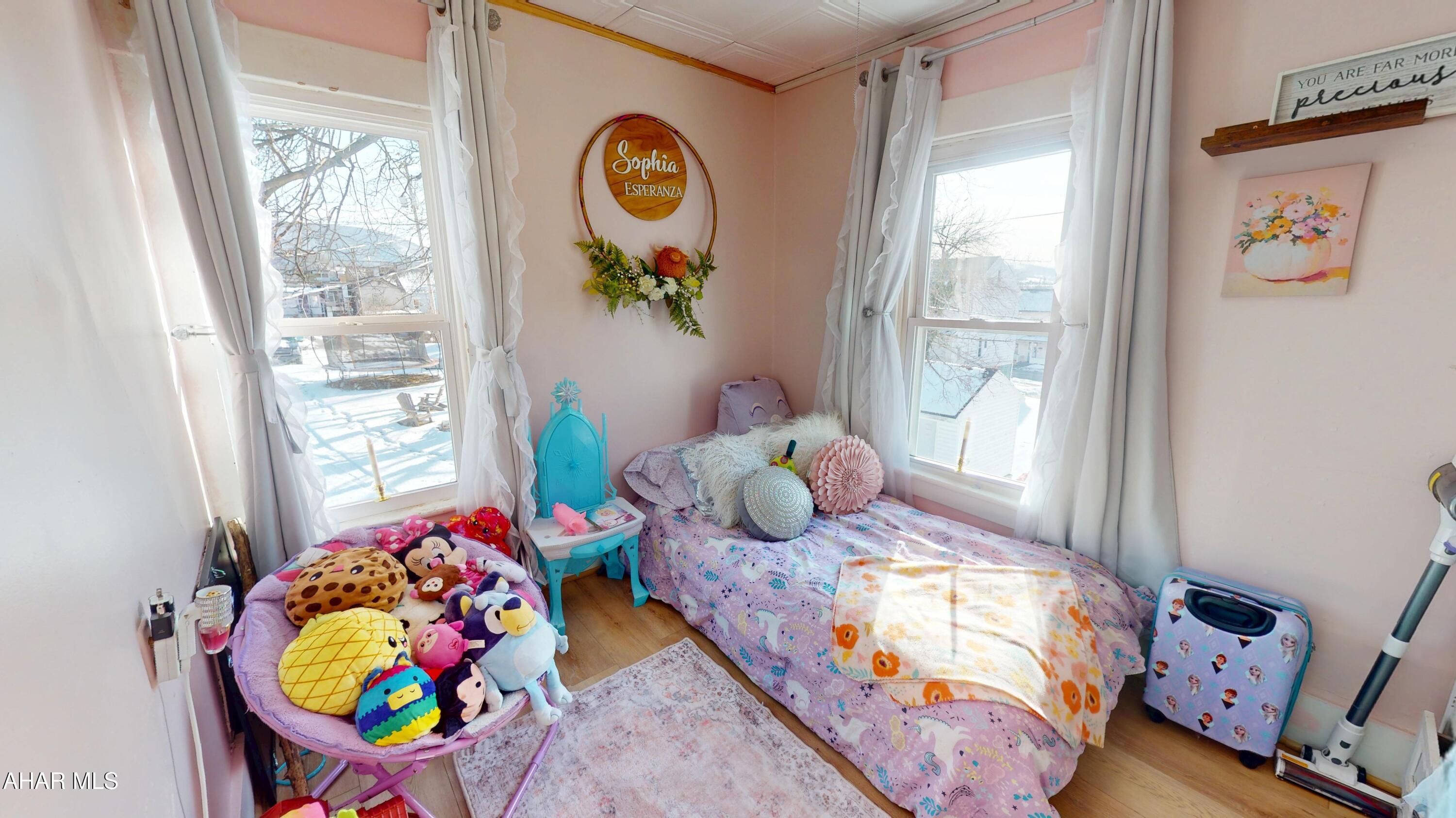 Hollidaysburg - Residential Income