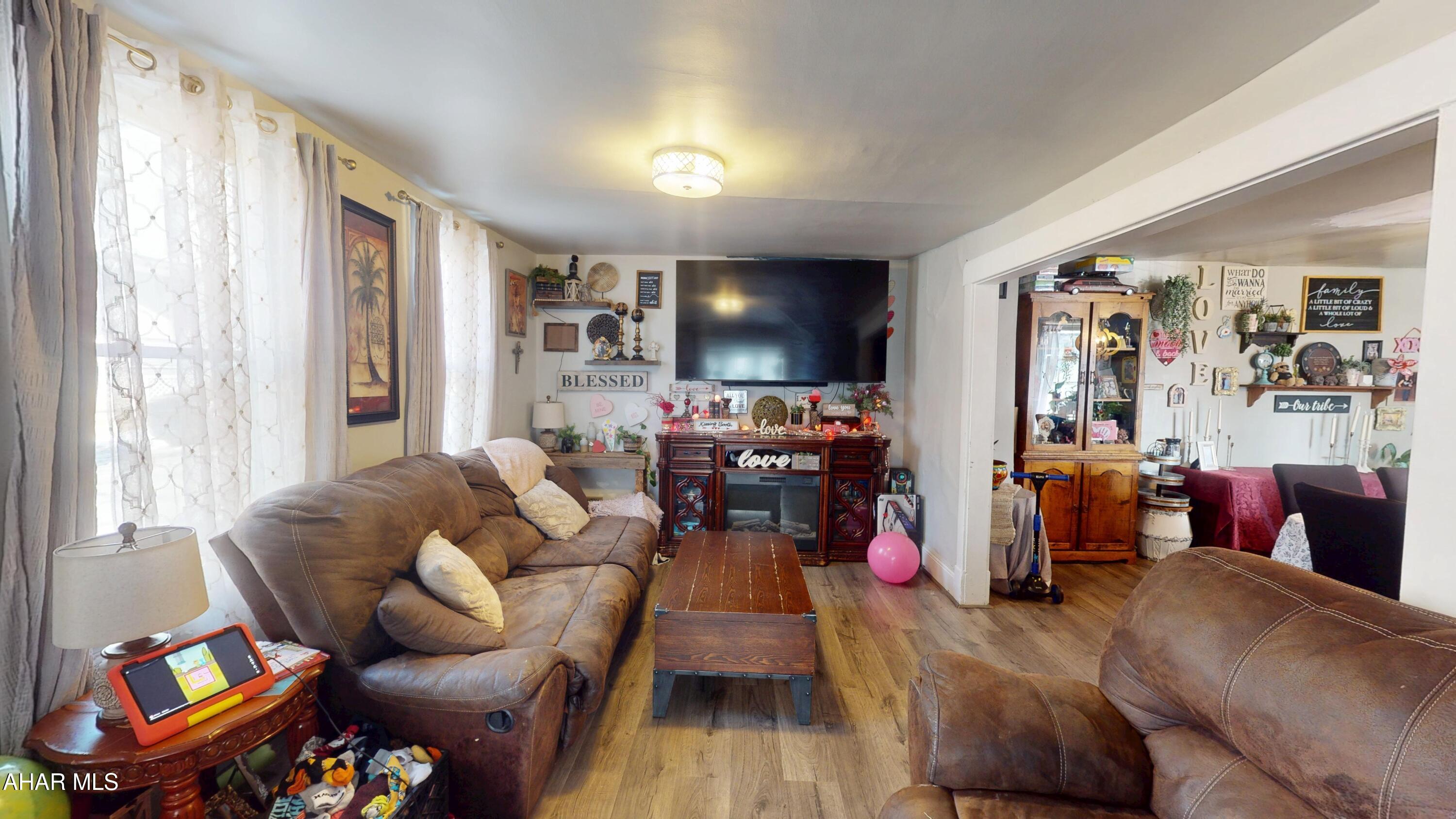 Hollidaysburg - Residential Income