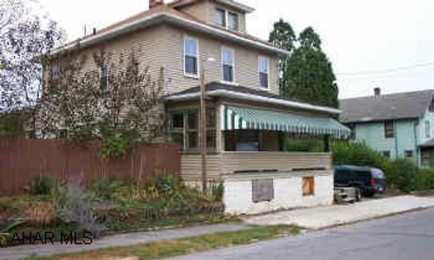 "Being Sold As Is"  2 story,  3 bedroom, 1 bath home with enclosed sunporch.  Fenced 50x85 lot, and  off street parking.  Alum/vinyl siding, shingled roof, newer windows, 100 amp breakers, new bath, needs TLC, on a  dead end street. "Being Sold As Is"  2 story, 3 bedroom, 1 bath home with enclosed sunporch.  Fenced 50x85 lot and  off street parking.  Alum/vinyl siding, shingled roof, newer windos, 100 amp breakers, new bath, needs TLC, on a dead end street.