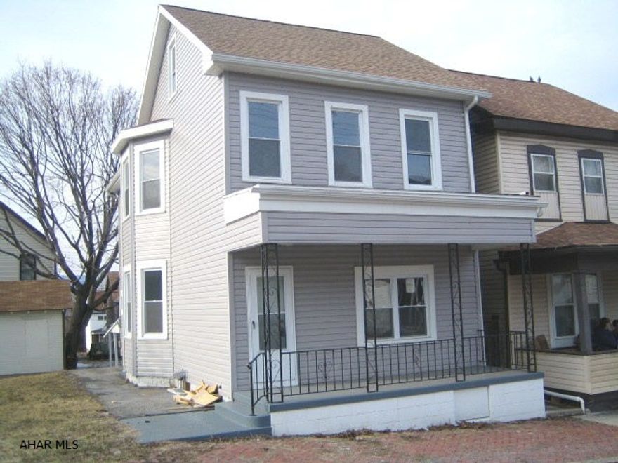 ALL NEW IN 2010: Beautiful eat-in kitchen, bathrooms, thermo windows, vinyl siding, roof, circuit breakers, carpeting, paint. Move right in! First floor laundry and 3/4 bath, finished attic w/ heat and electric. Will not disappoint!