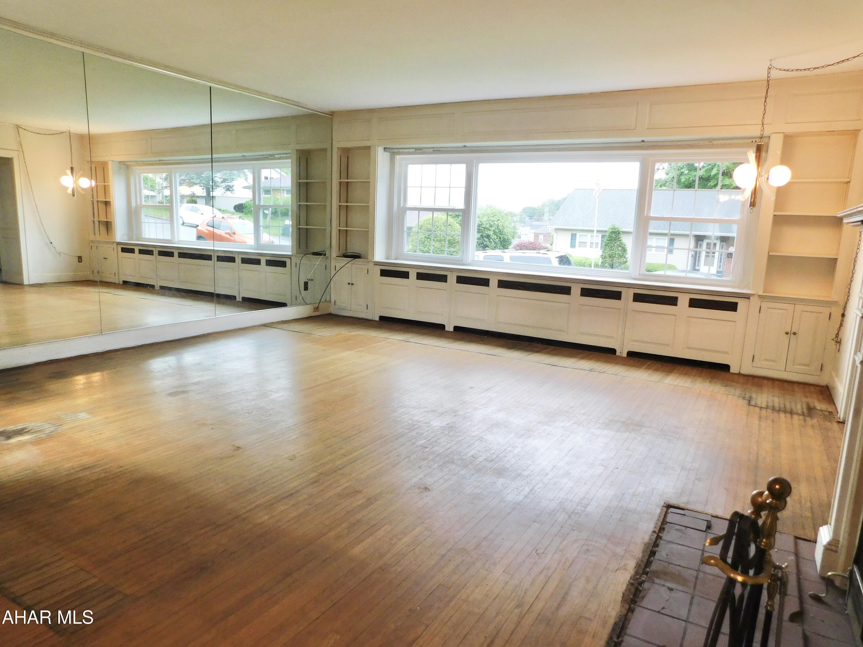 Calvert Hills - Residential