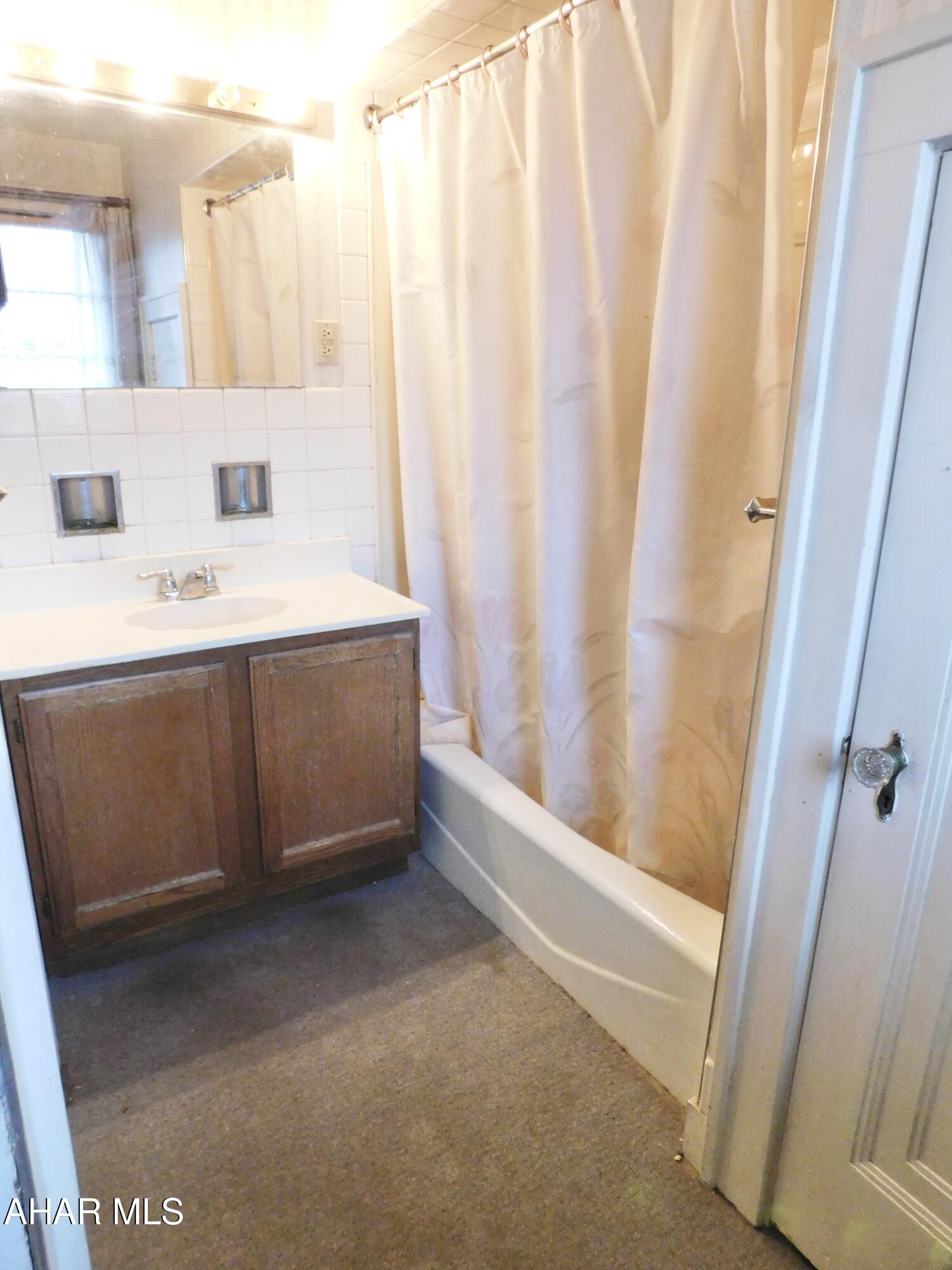 Calvert Hills - Residential