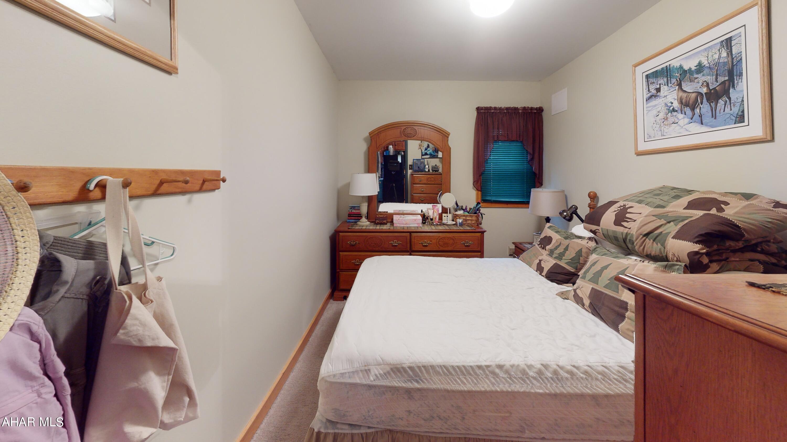 Glendale Yearound - Residential