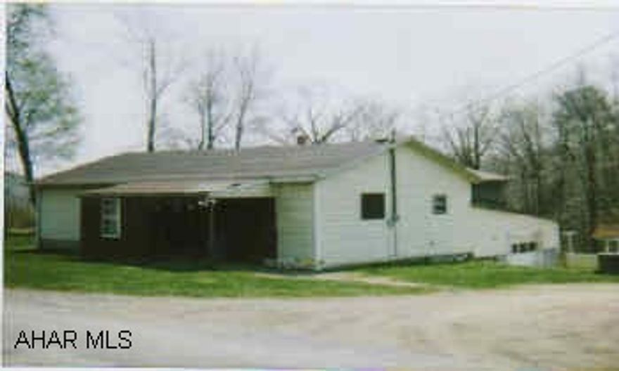 Harmony School District Rt 36 thru Patton 2.9mi past Seldom Seen Mines sign Harmony Schools turn L go 1.4 mi to Low Grade Rd turn R house on R.  Gas rights reserved.  Harmony School District.