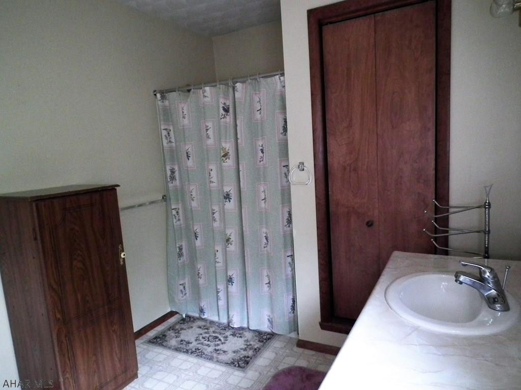 Rolling Hills - Residential