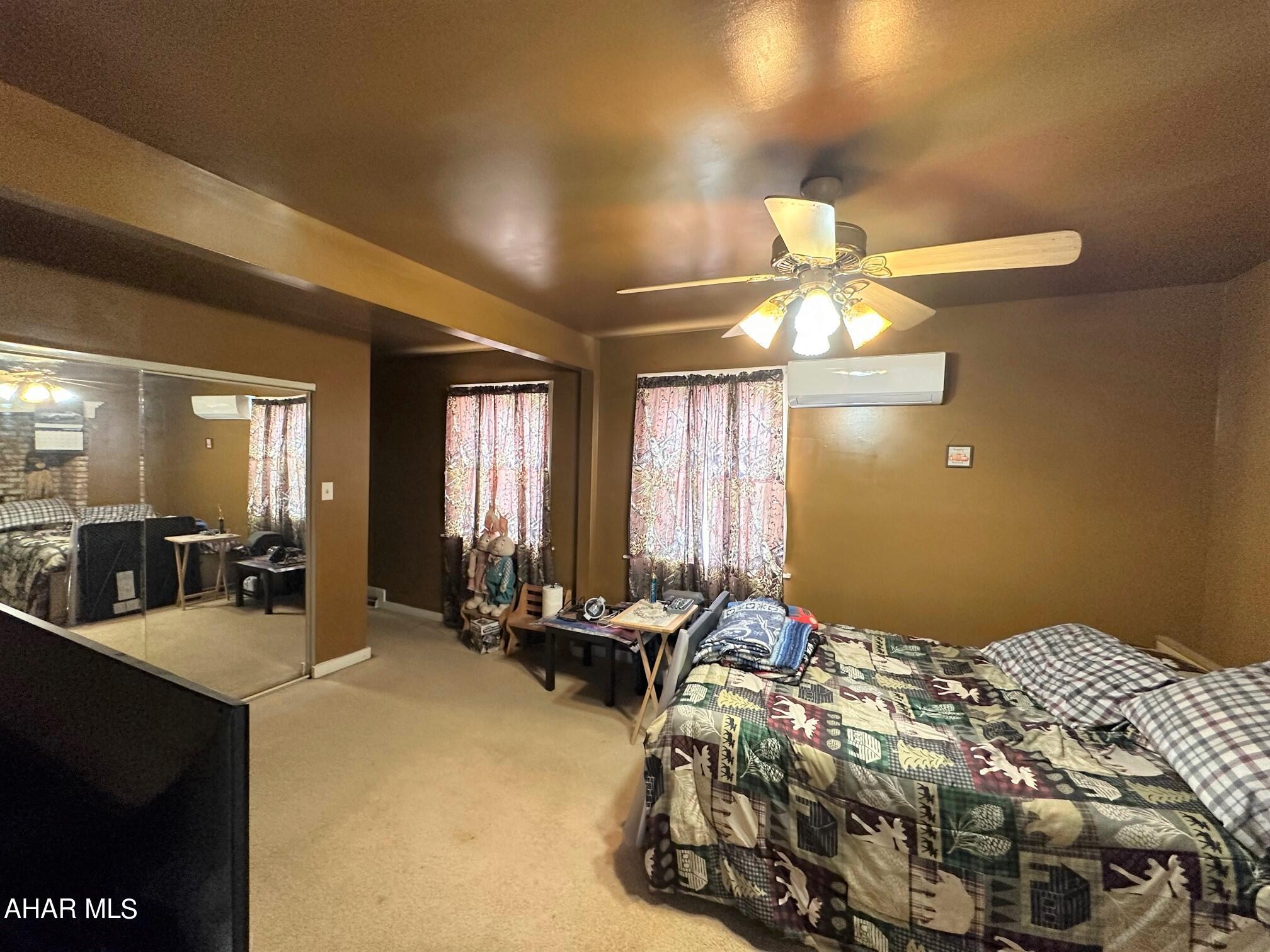 Lakewood Manor - Residential