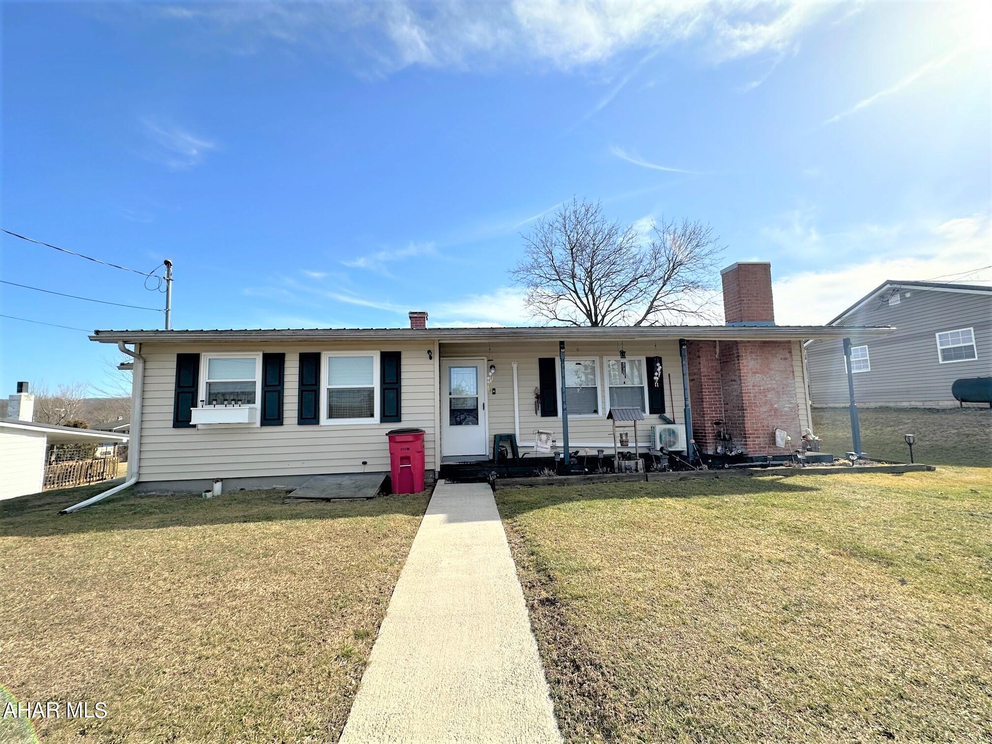 Lakewood Manor - Residential