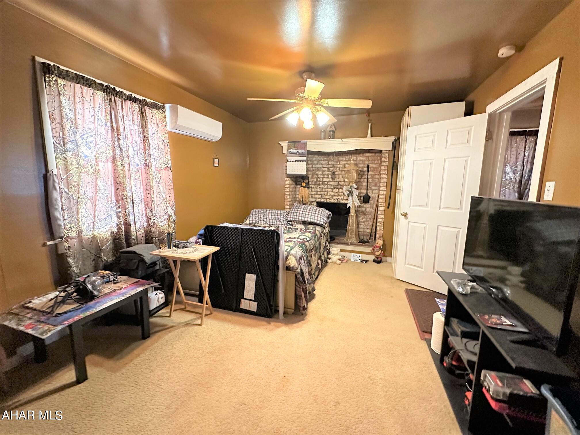 Lakewood Manor - Residential