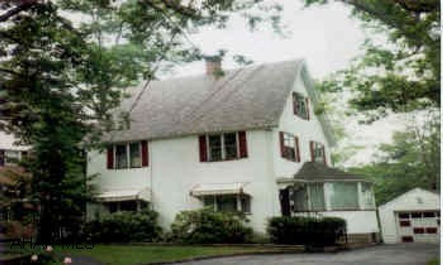 Picturesque 2 1/2 sty. with 5 bedrooms, 2 on 3rd flr.Rec. Room, lots of amenities Picturesque 2 1/2 sty. with 5 bedrooms, 2 on 3rd flr.Rec. Room, lots of amenities