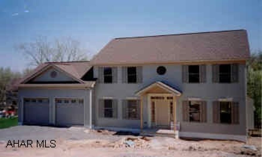 NEW CONSTRUCTION IN BRENTWOOD, GREAT FLOOR PLAN, GREAT ROOM WITH FIREPLACE, SCREENED IN PORCH, 1ST FLOOR LAUNDRY/MUD ROOM, OAK TRIM, TILE FLOORS, FOOT OF TEN GRADE SCHOOL, WALK-OUT BASEMENT WITH EXTRA STORAGE.