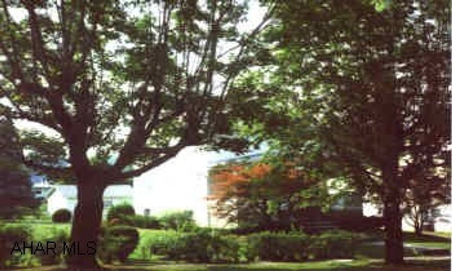 WELL CARED FOR TWO STORY HOME IN QUIET NEIGHBORHOOD. LARGE LOT, NEWER WINDOWS, MANY AMENITIES. WELL CARED FOR TWO STORY HOME IN QUIET NEIGHBORHOOD. LARGE LOT, NEWER WINDOWS, MANY AMENITIES.