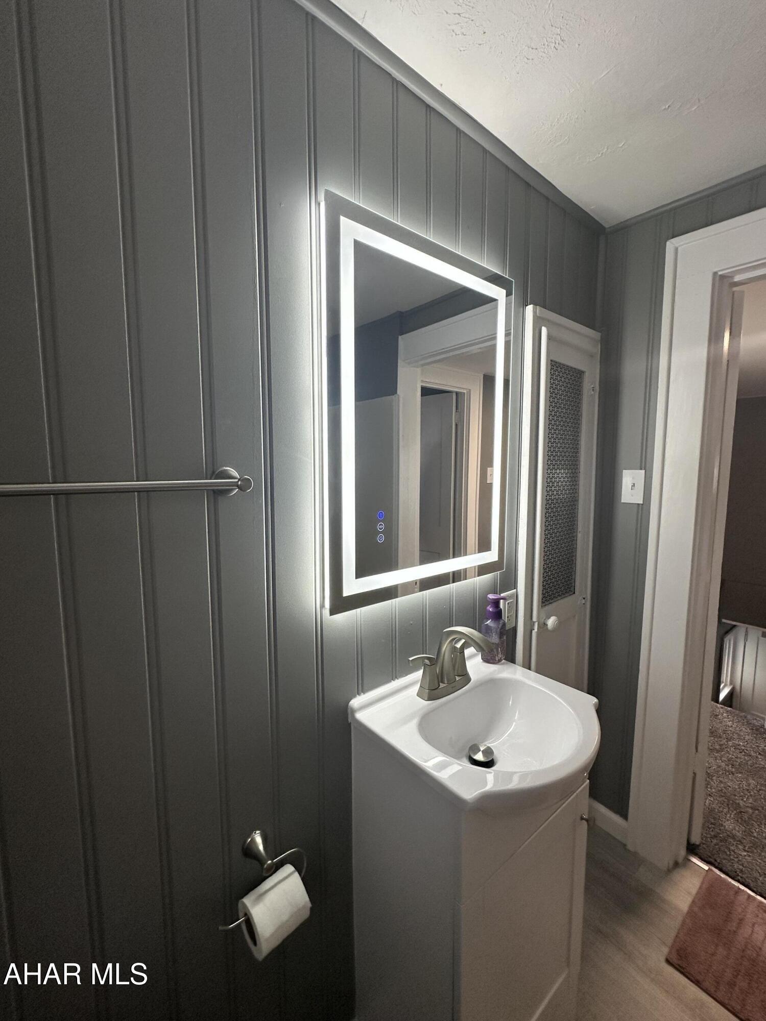 Juniata - Residential