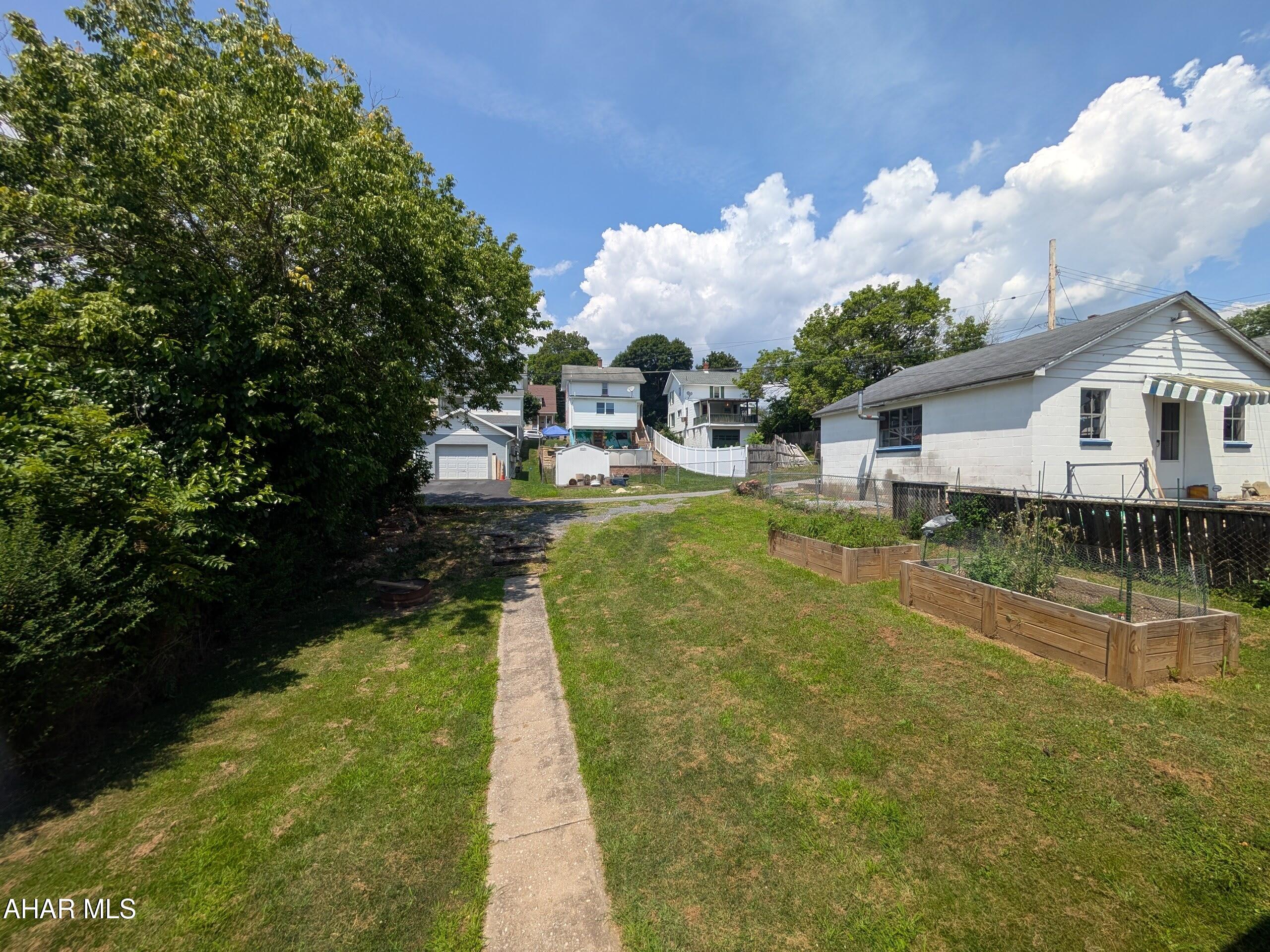 Hollidaysburg - Residential