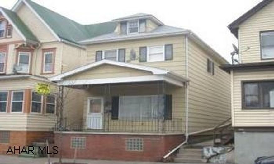 Attention 1st time home buyers: Own this for less than $250 per month and get a check from Uncle Sam for $3790! 3 BR, 1.5 BA home that is move-in ready! All appliances included! Call John Carr 207-1250. Attention 1st time home buyers: Own this for less than $250 per month and get a check from Uncle Sam for $3790! 3 BR, 1.5 BA home that is move-in ready! All appliances included! Call John Carr 207-1250.